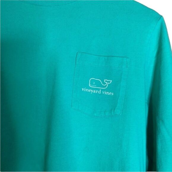 3 for $30! Vineyard vines graphic long sleeve top - Picture 10 of 12